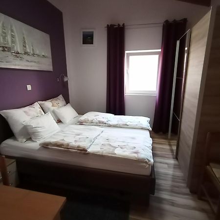 Apartments 2 Ivankovic Stari Grad  Exterior photo